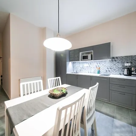Kastely Ueduelohaz, Karolyi-Kastely Fuezerradvany Fuzerradvany Extérieur photo