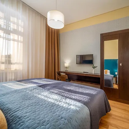 Kastely Ueduelohaz, Karolyi-Kastely Fuezerradvany Fuzerradvany Extérieur photo